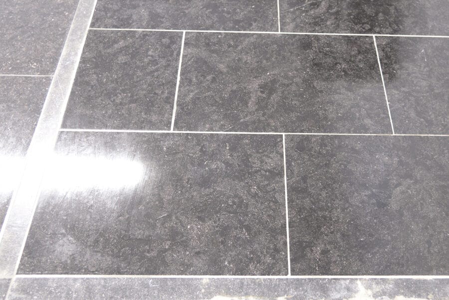 sprimontblue Carrelage de sol en ardoise gris foncé avec joints de coulis